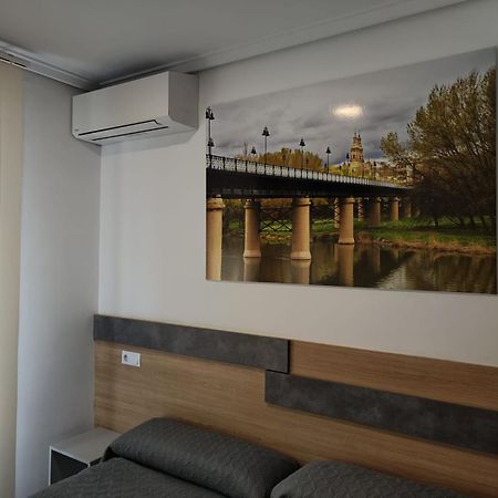 Hostal Rioja Condestable ログローニョ エクステリア 写真