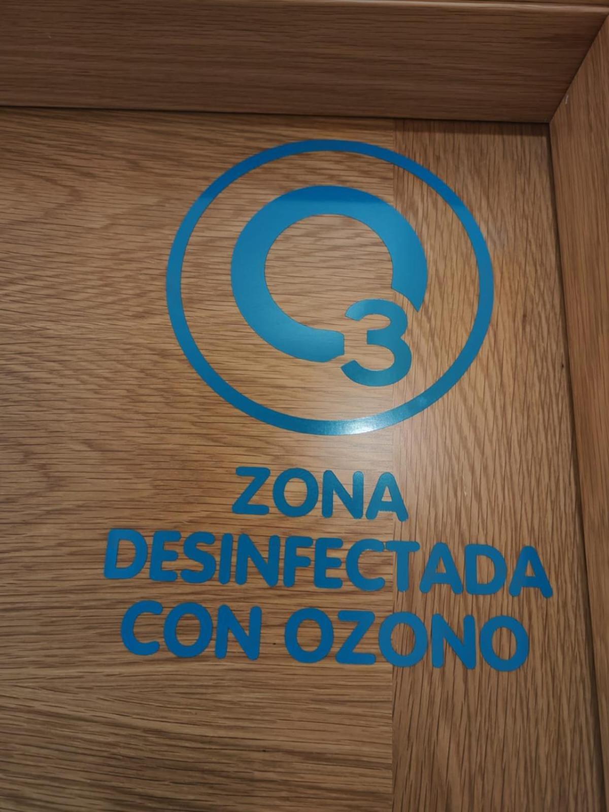 Hostal Rioja Condestable ログローニョ エクステリア 写真
