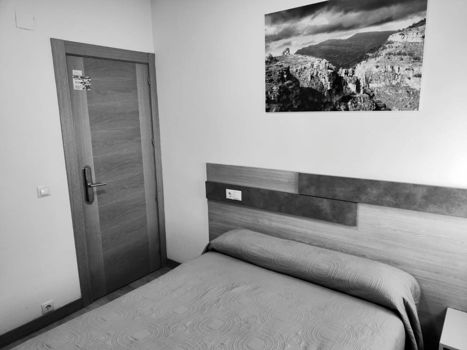 Hostal Rioja Condestable ログローニョ エクステリア 写真