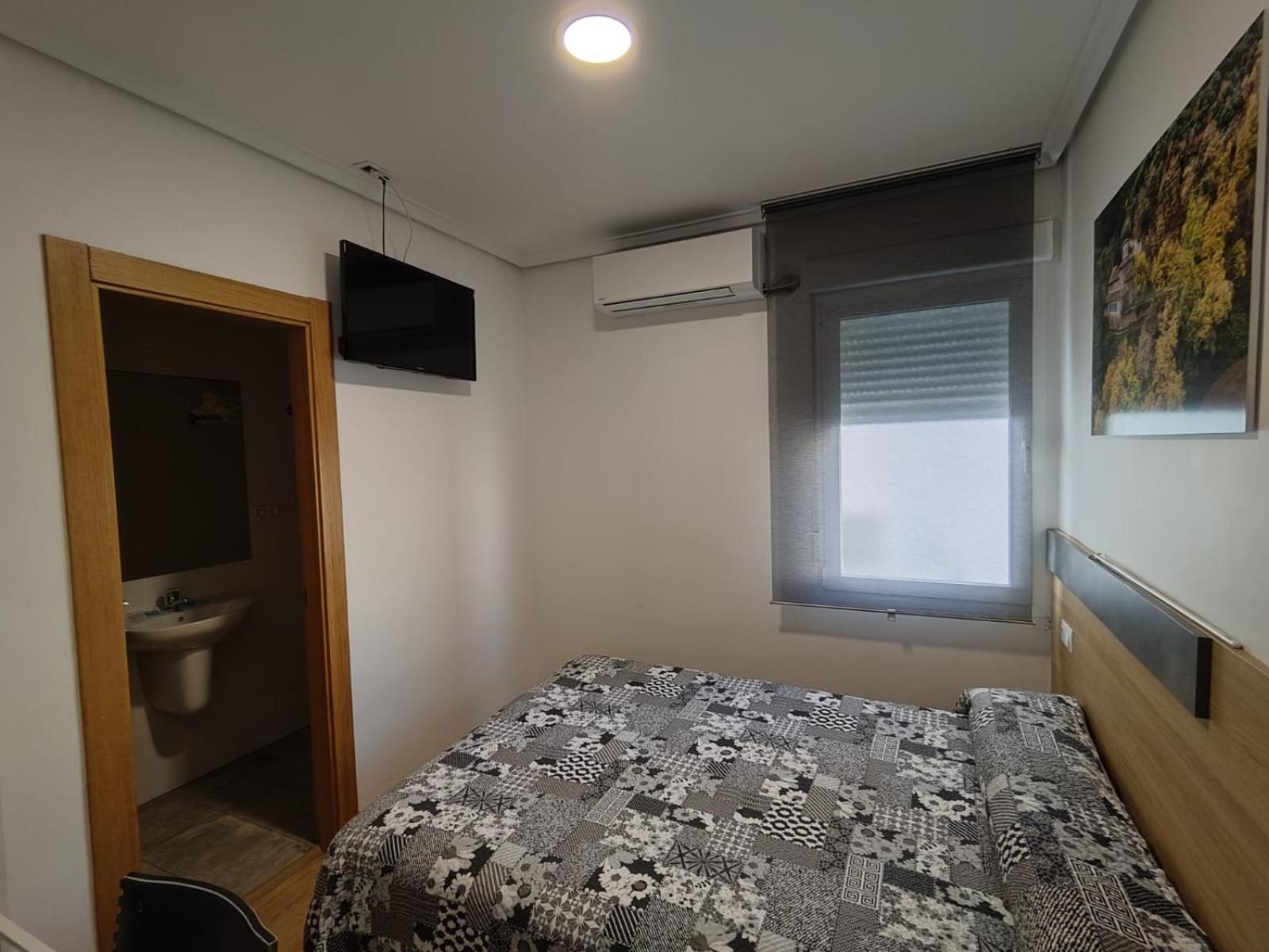 Hostal Rioja Condestable ログローニョ エクステリア 写真
