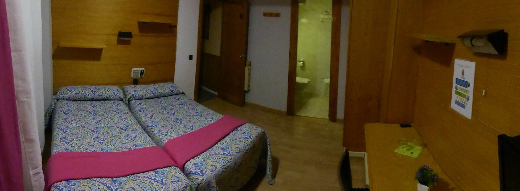 Hostal Rioja Condestable ログローニョ エクステリア 写真